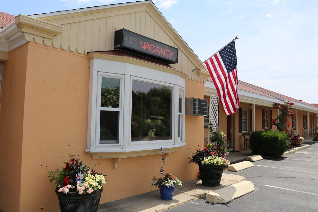 The Bay Willows Inn 米德尔敦 外观 照片