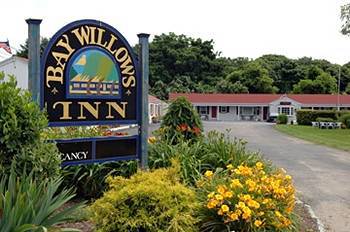 The Bay Willows Inn 米德尔敦 外观 照片